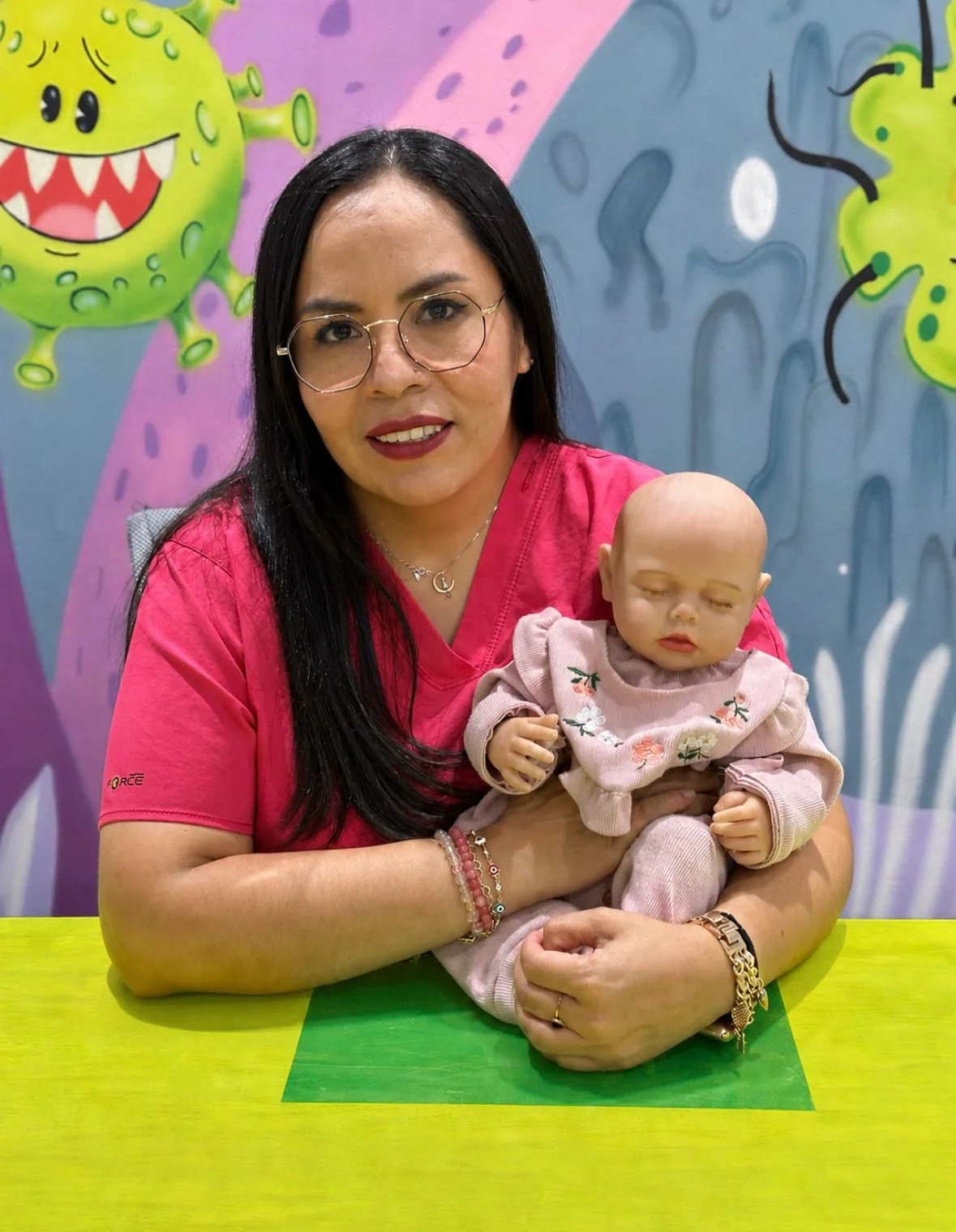 Foto profesional de la Dra. Vanessa Trejo Rosas, pediatra en CDMX