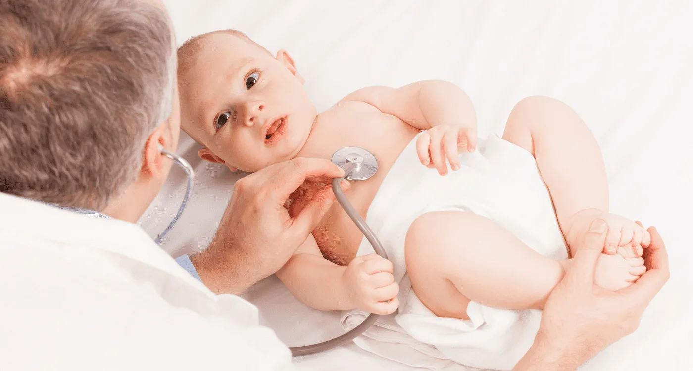 Niño con temperatura alta: síntomas y atención pediátrica en CDMX